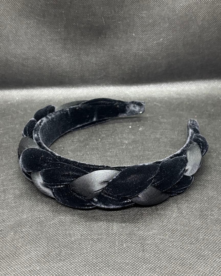 【Alexandre de Paris】美品！カチューシャ　ブラック　ベロア