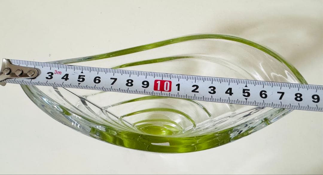 Baccarat バカラ クリスタル ウェーブグリーン ベース 花瓶ガラス