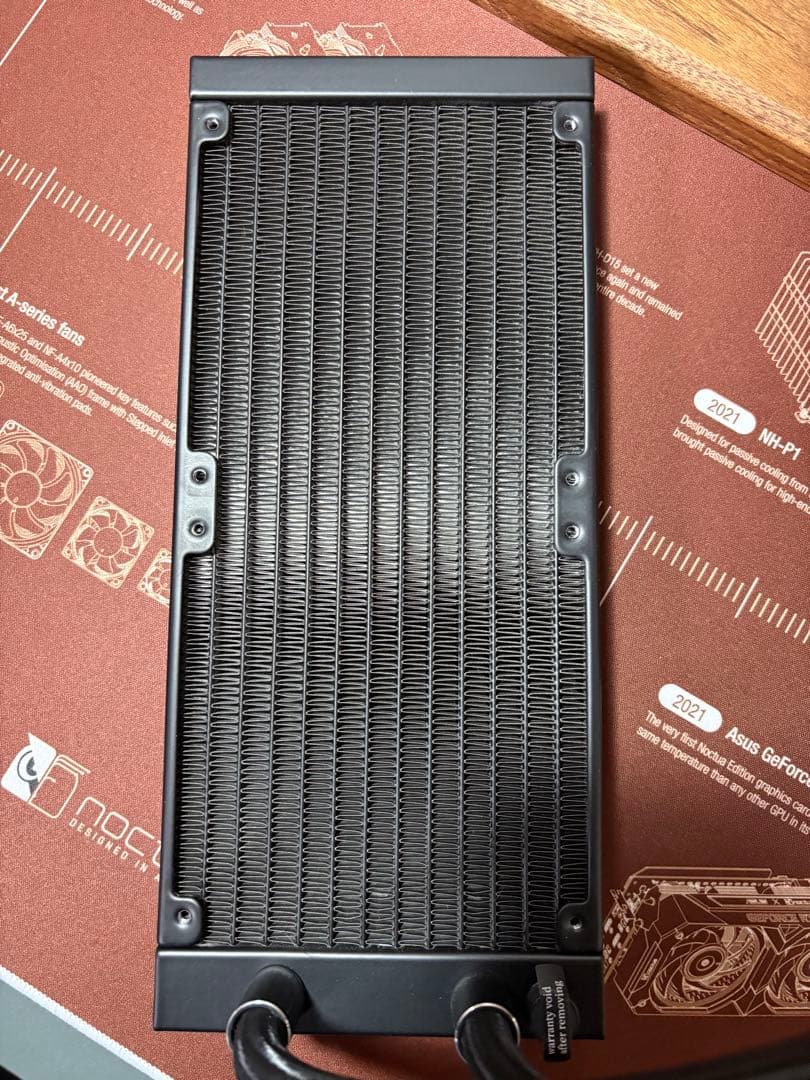 簡易水冷　EKWB Nucleus AIO CR240 Dark