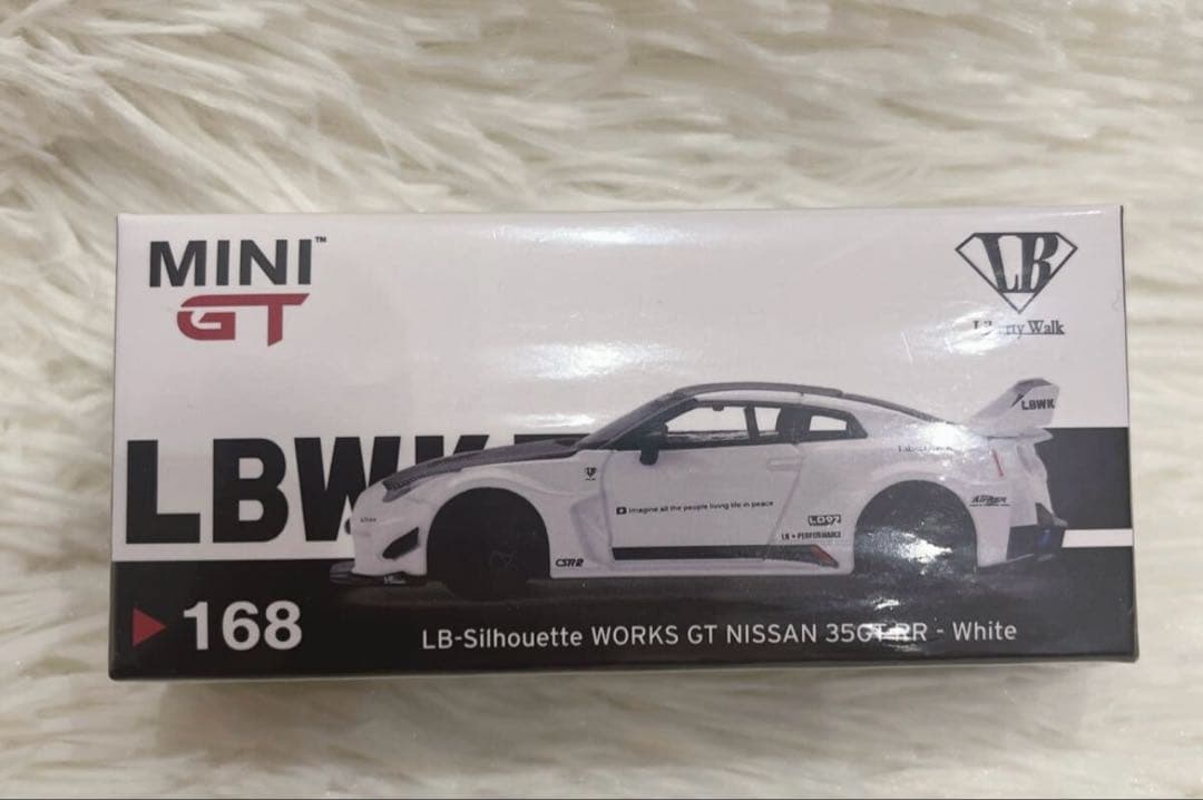 MiNiGT LBシルエットワークスGT 35GT-RR white 未開封