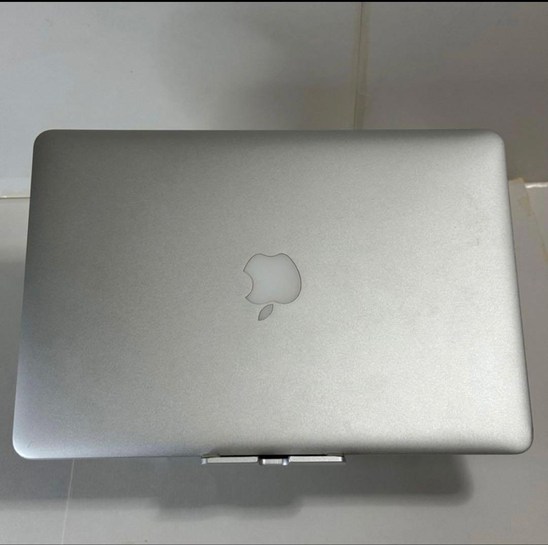 【新生活応援☆】薄型軽量！MacBook Air 2017 i5/8G/256G