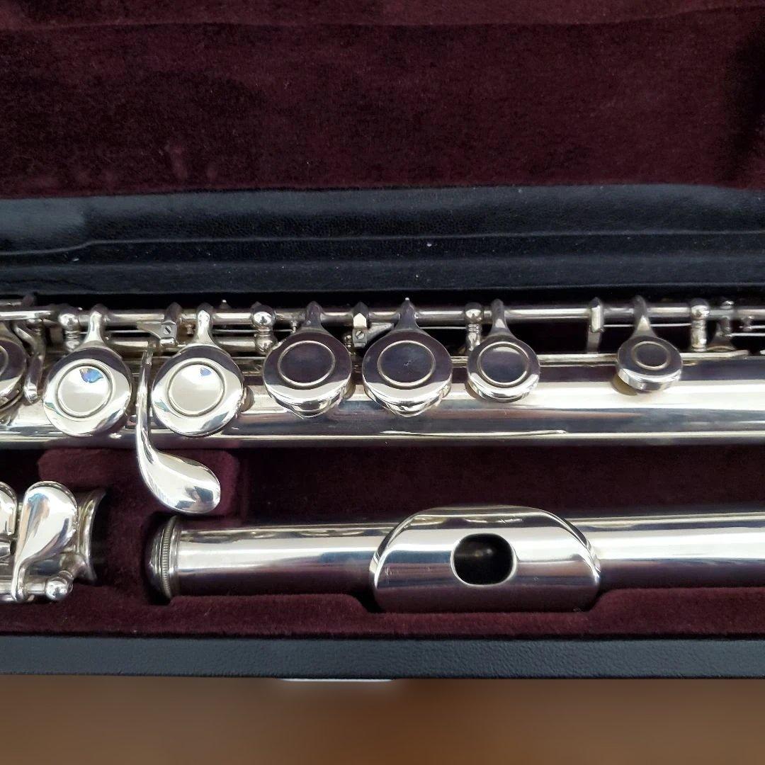 ヤマハフルート　YFL211 　吹奏楽