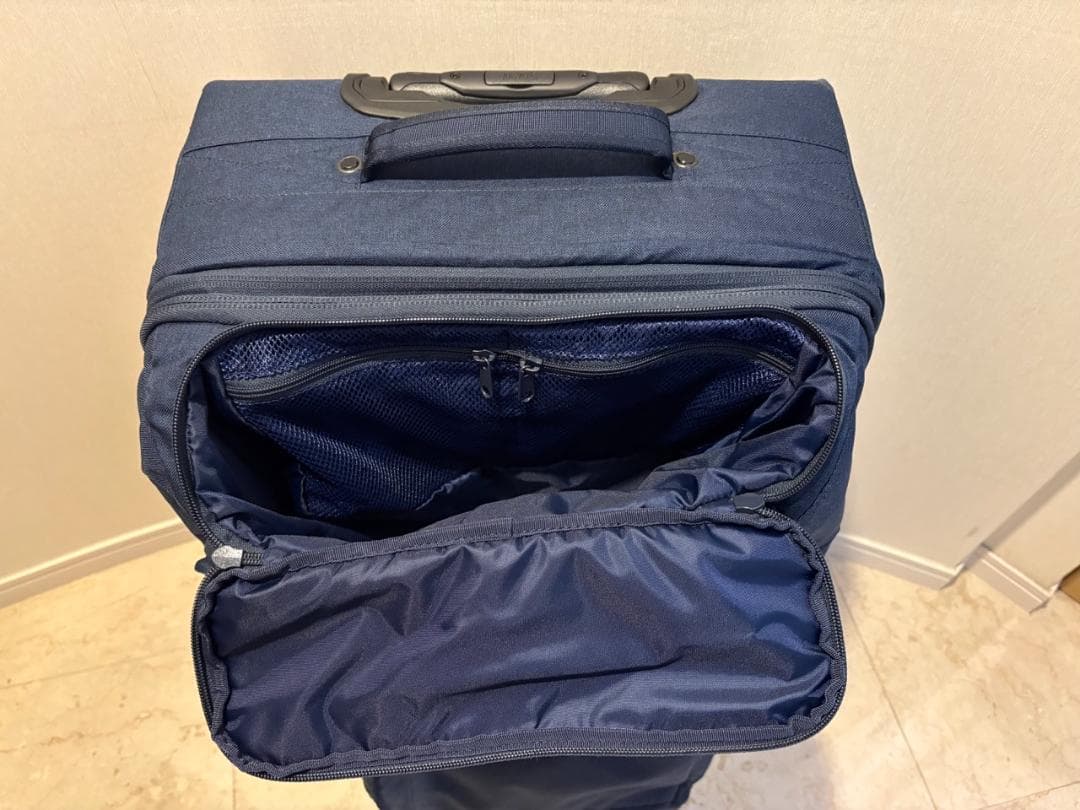 【未使用】BMW純正 大型トラベル キャリーバッグ 紺色