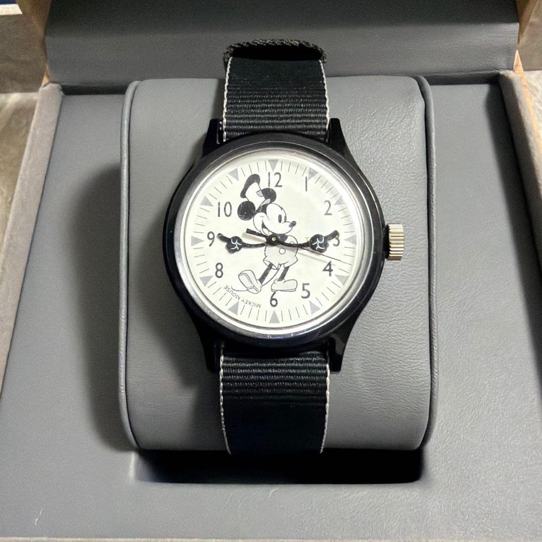 【希少】TIMEX タイメックス ミッキーマウス 時計 ディズニー 90周年 黒