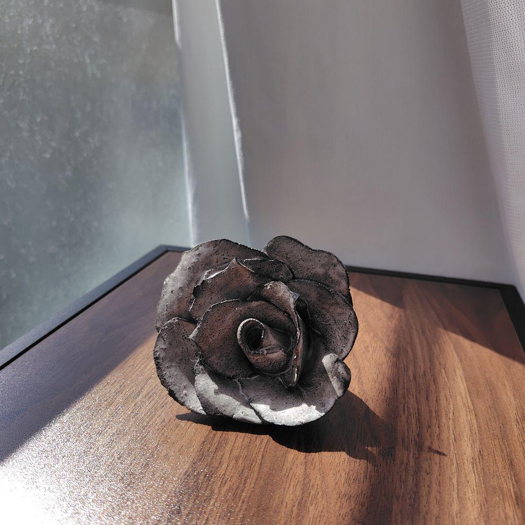 ヴァレリー　カサド　バラ　オブジェ　置物　薔薇