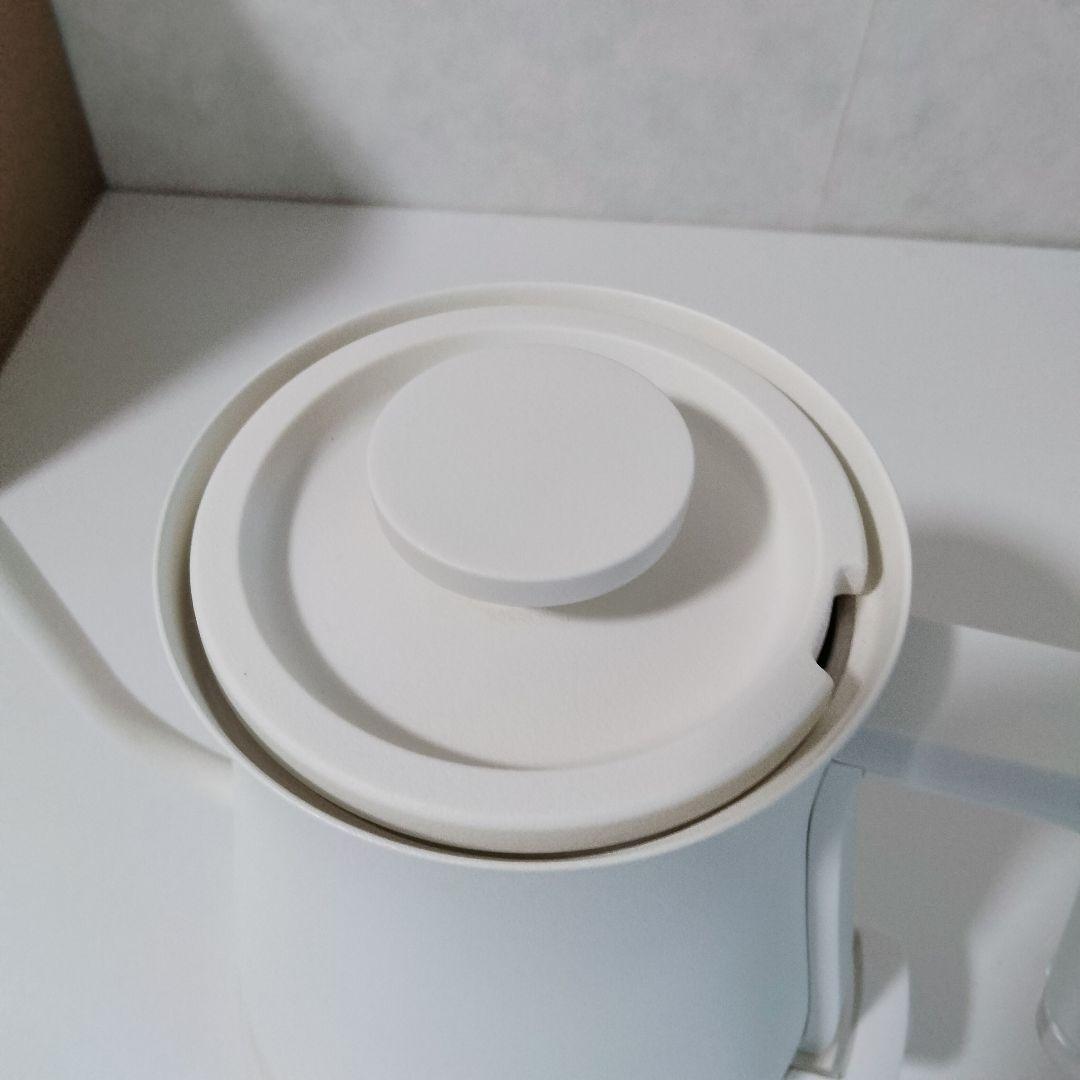 BALMUDA バルミューダ　電気ケトル　ホワイト　815