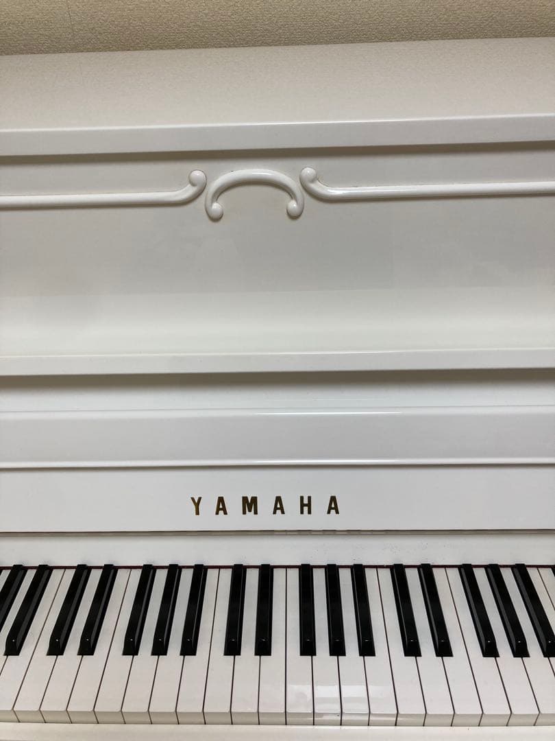 ホワイト アップライトピアノ