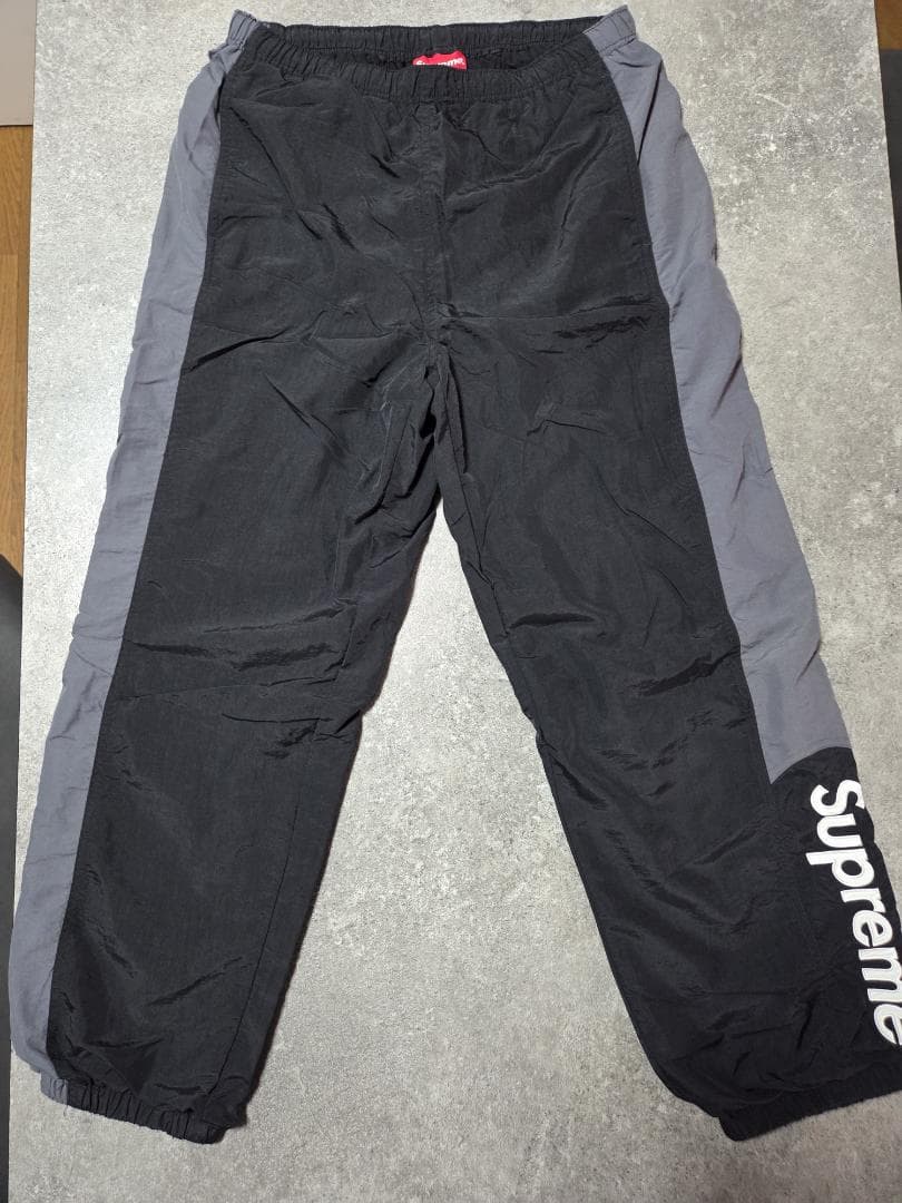 ★週末限定値引き価格★【中古】Supremeサイドロゴナイロンパンツ黒S