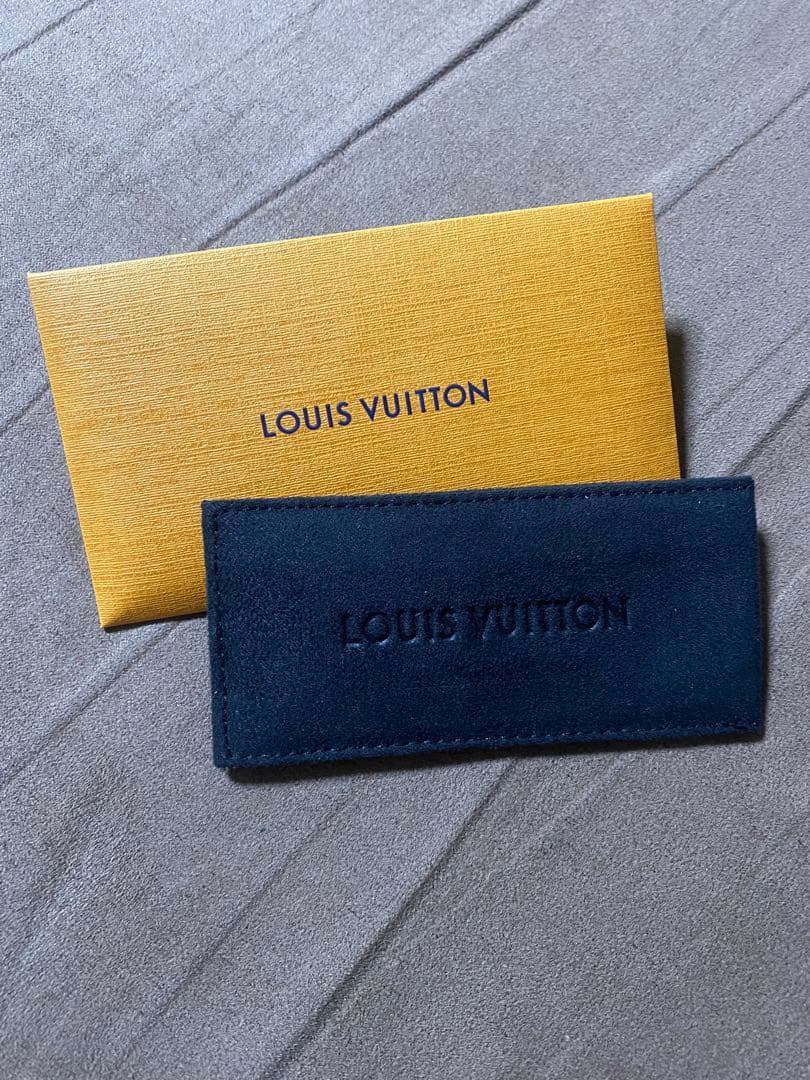 ルイヴィトン　リップバーム 020