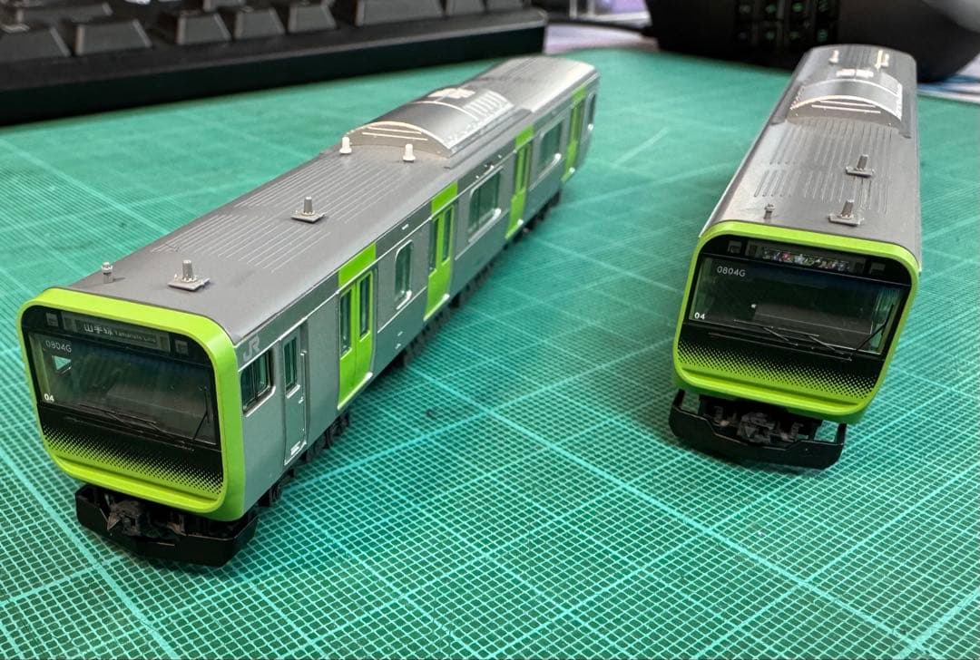 tomix限定品 E235 トウ04編成　全車TN化、室内灯組み込み施工