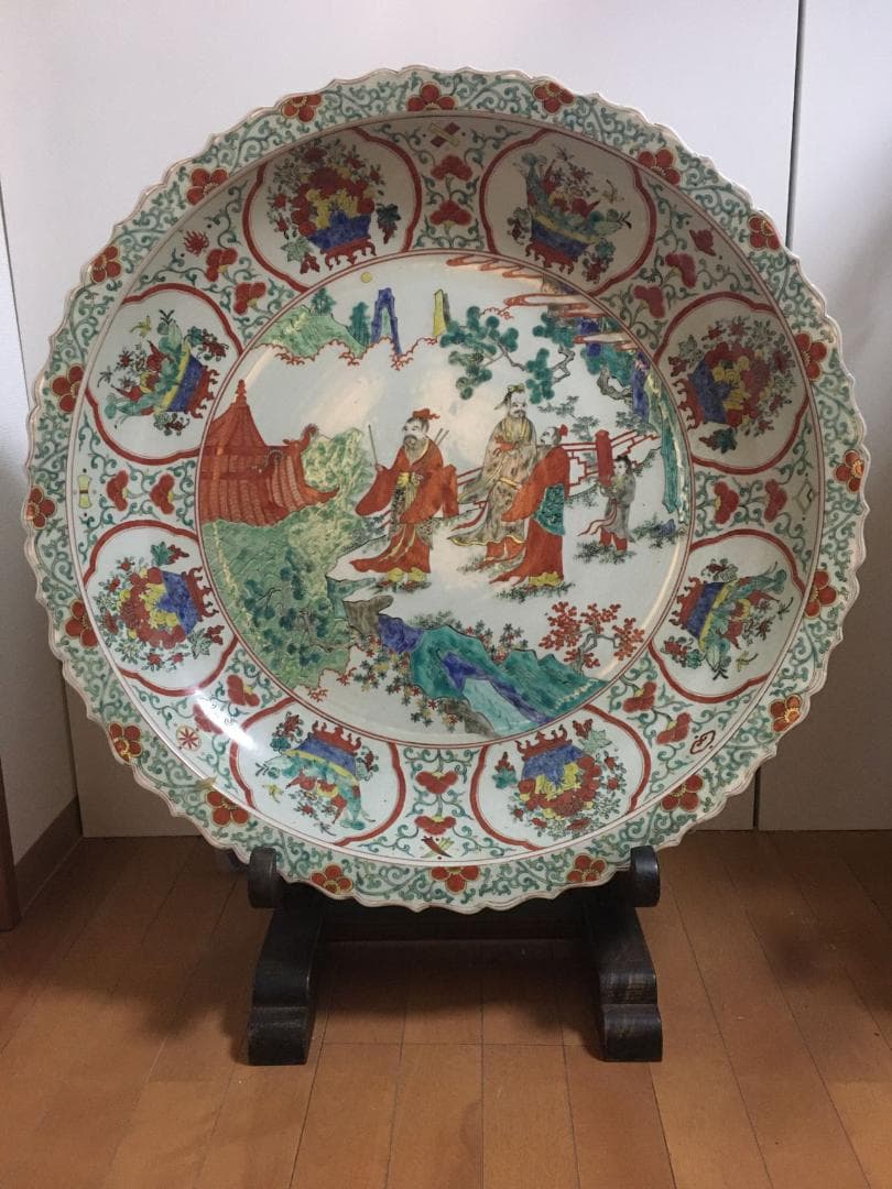 年末年始セール❣️［お引取り専用］大明嘉靖年製　大絵皿【粉彩人物絵・風景】