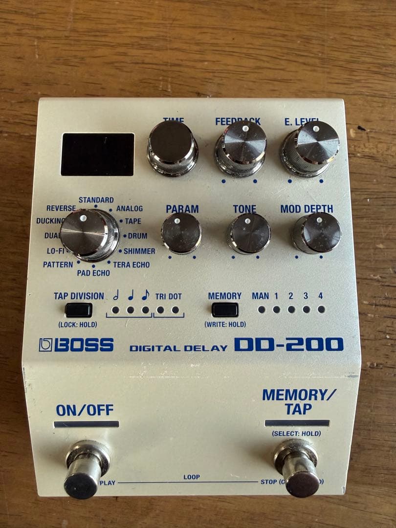 BOSS デジタルディレイ DD-200