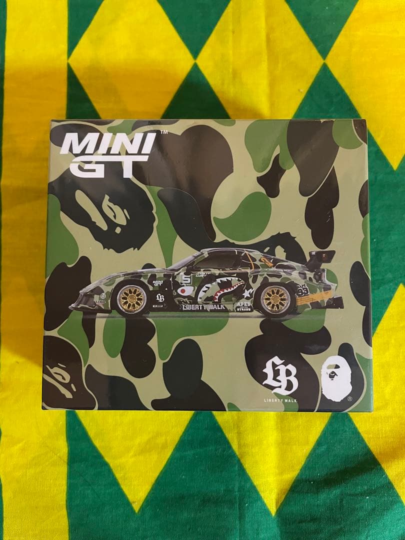 東京オートサロン2025限定 MINI GT RX-7 迷彩柄