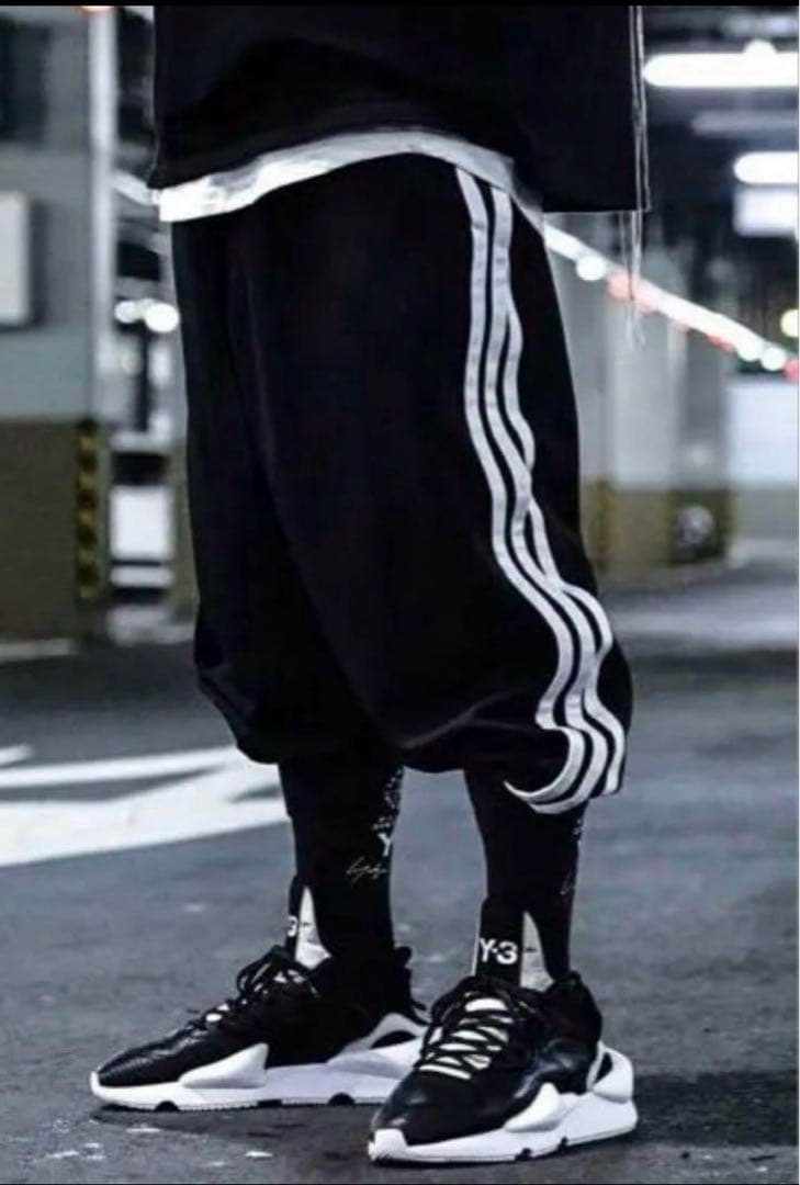 Y-3 黒 サルエルパンツ 黒　白　Y-3 スリーストライプスクレイジー