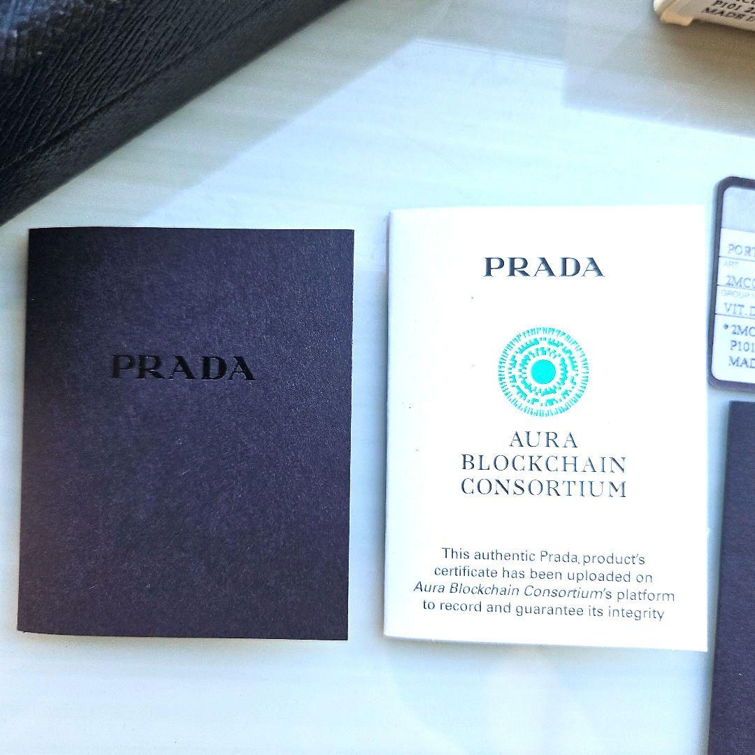 新品PRADAケース2MC084レザーブラックRFIDタグ内蔵カードケース