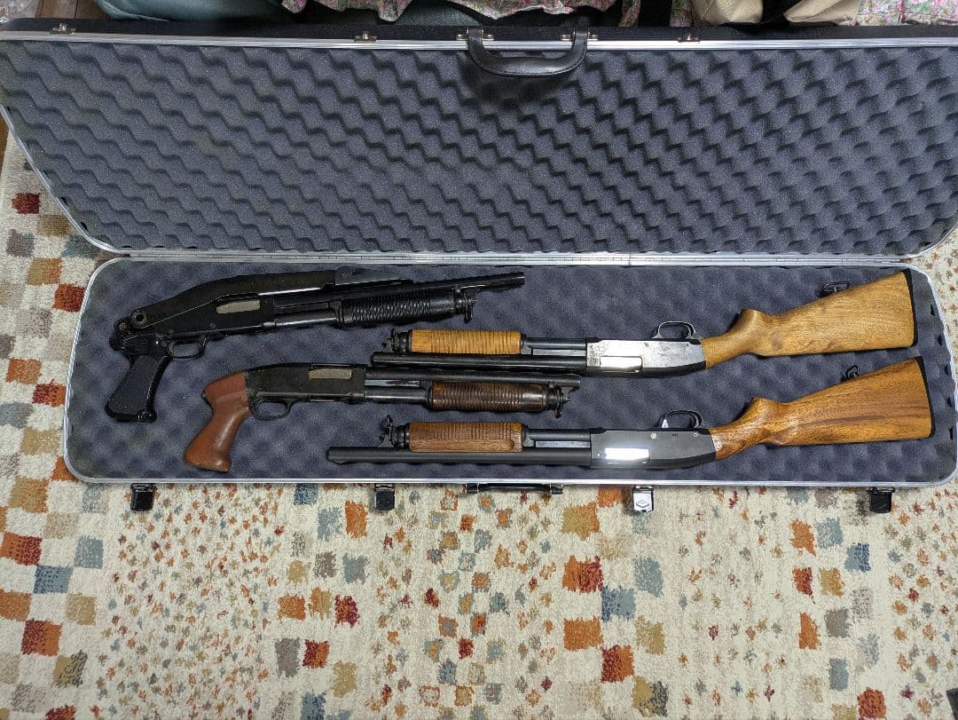 実銃ライフルケース 　MGC　M 31ショットガン4丁収納可能
