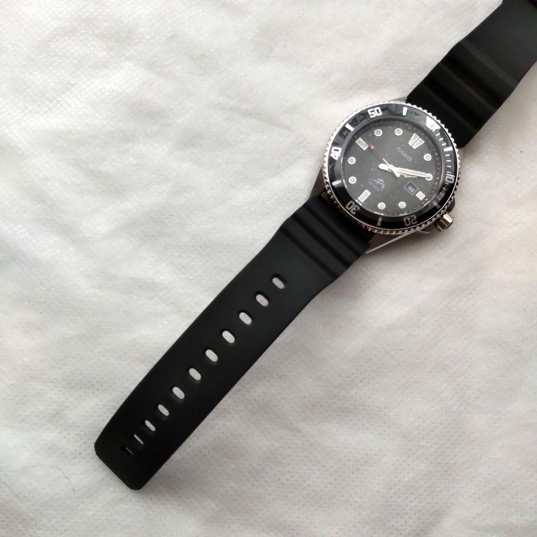 【新品・未使用品】CASIOカシオ (MDV-106)カジキダイバー日本未発売