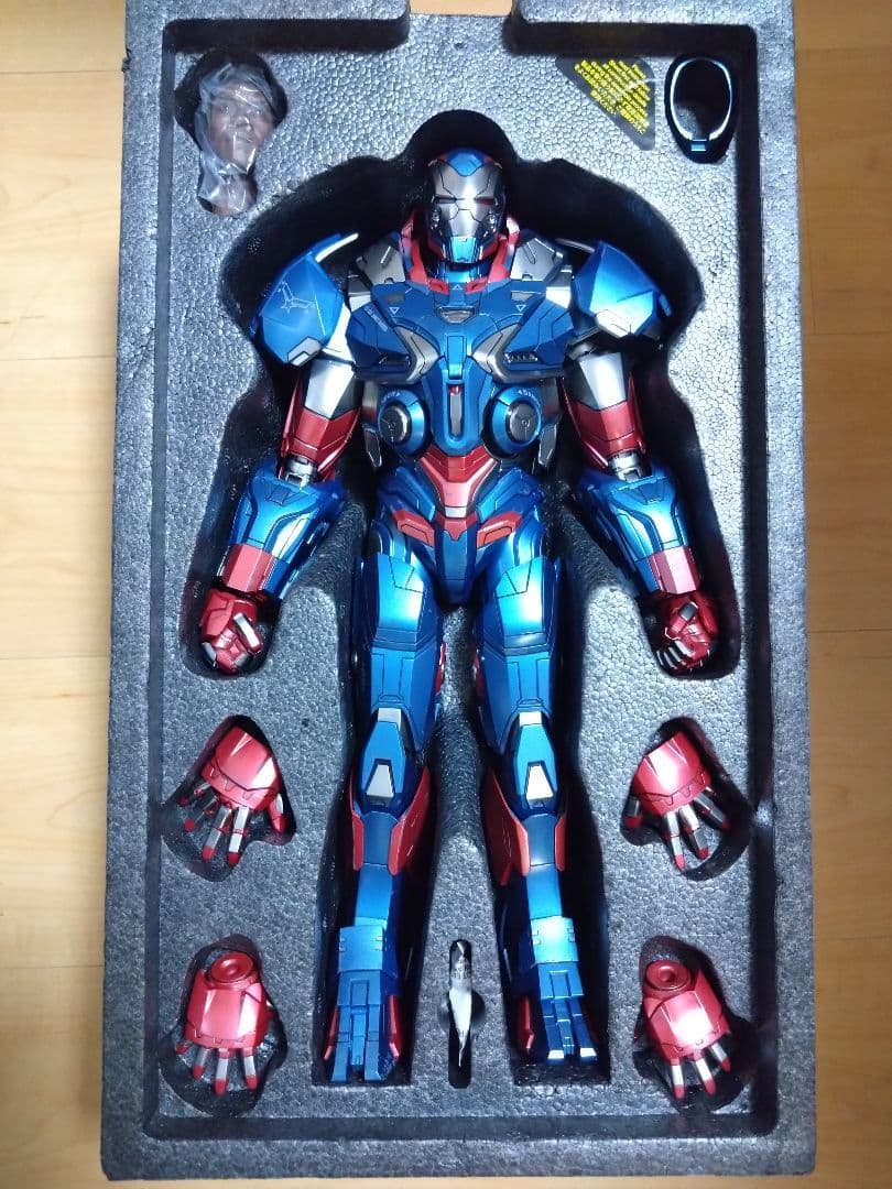 ホットトイズ　アイアンパトリオット