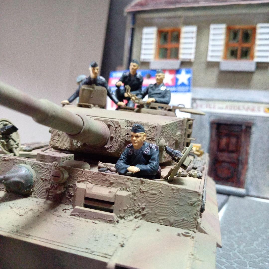 値下げしました　タミヤ　タイガーⅠ型　最後期型　1／35　アクセサリーパーツ多数