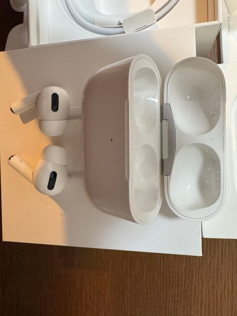 AirPods Pro (初代) 本体 充電ケース付き