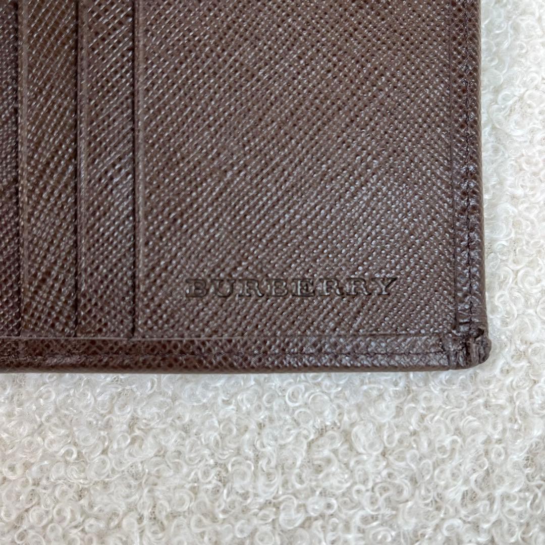 未使用級　BURBERRY　バーバリー　二つ折り財布　ノバチェック