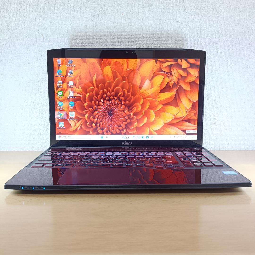 Windows11 Core i7 ノートPC SSD メモリ8GB 富士通 赤
