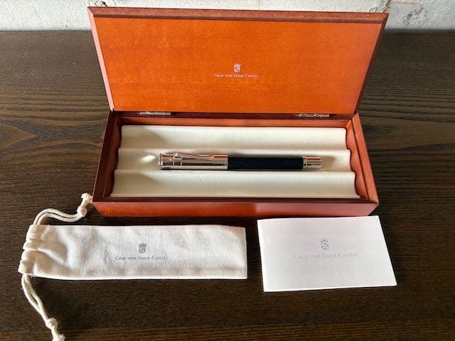 グラフフォン　ファーバーカステル　伯爵　エボニー　Fニブ