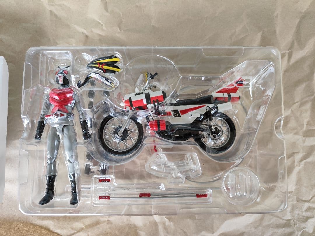 SHFiguarts 仮面ライダーX & クルーザー