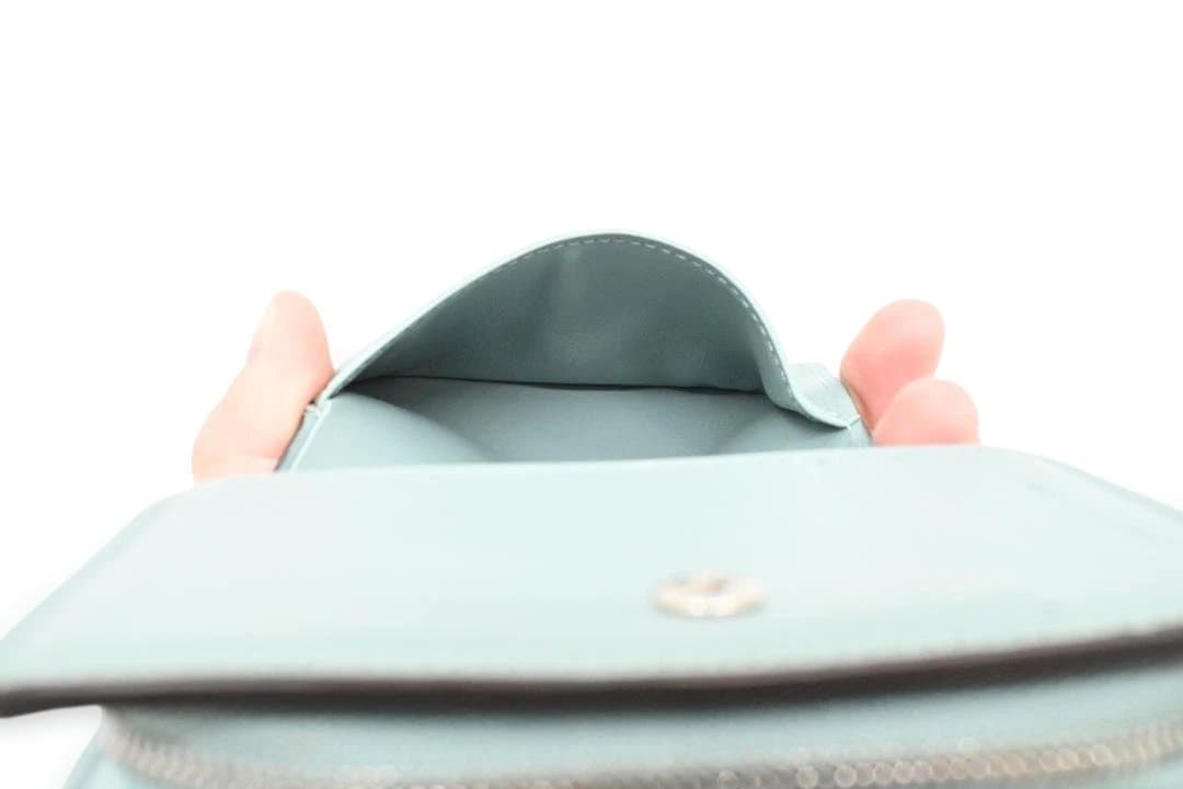 【極美品】Louis Vuitton 　ヴィトン　マヒナ　ポルトフォイユ・クレア