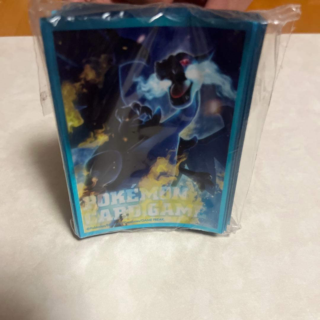 メガリザードン　x　スリーブ 　デッキシールド　ポケモンカード　mリザードン
