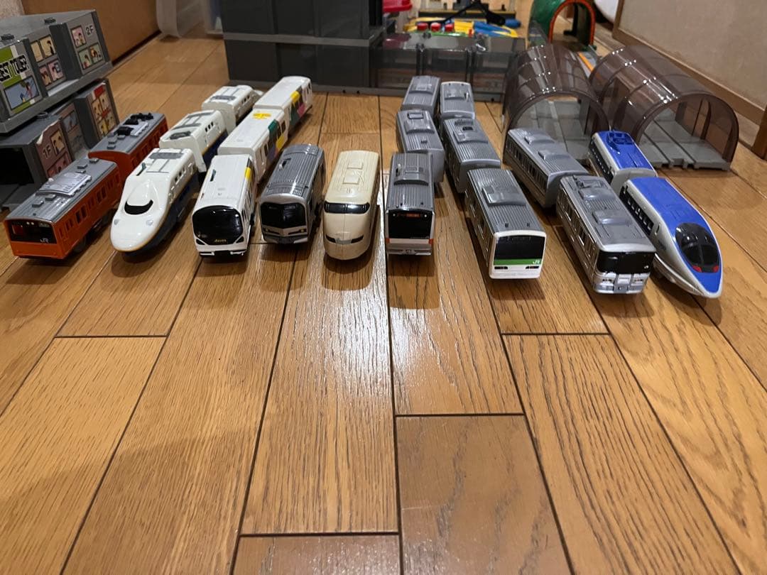 プラレール