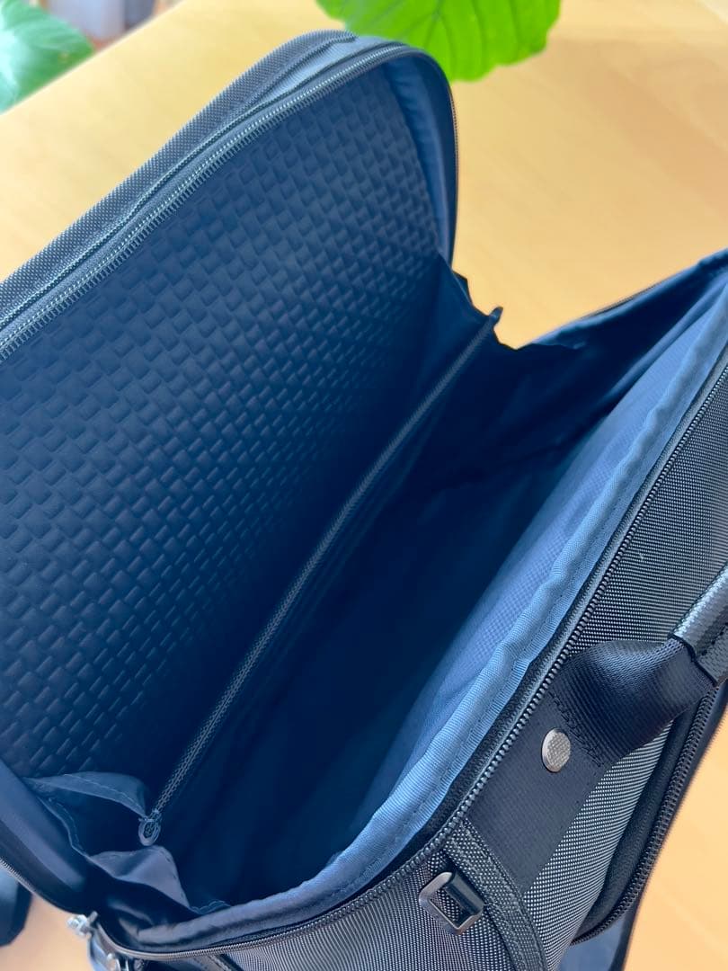 【美品】トゥミ Tumi ALPHA2 スリム ブリーフパック リュック グレー