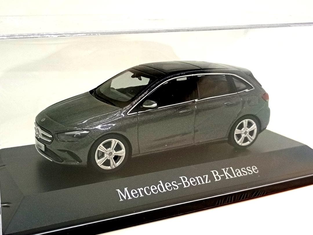 ヘルパ 1/43 メルセデス ベンツ Bクラス W247 2018 グレーメタ