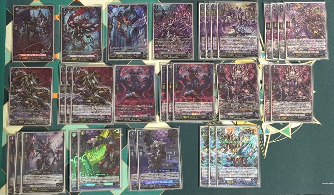 【即日発送】カードファイト!! ヴァンガード 引退品