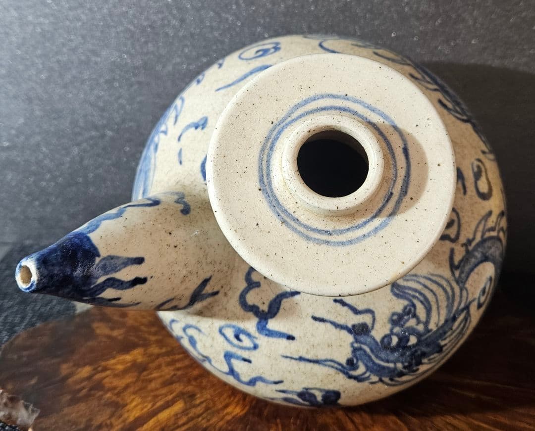 中国南方系古陶磁器　李朝系古陶磁器　青華　雲龍図　水瓶　酒瓶　酒注ぎ　壺　花入れ