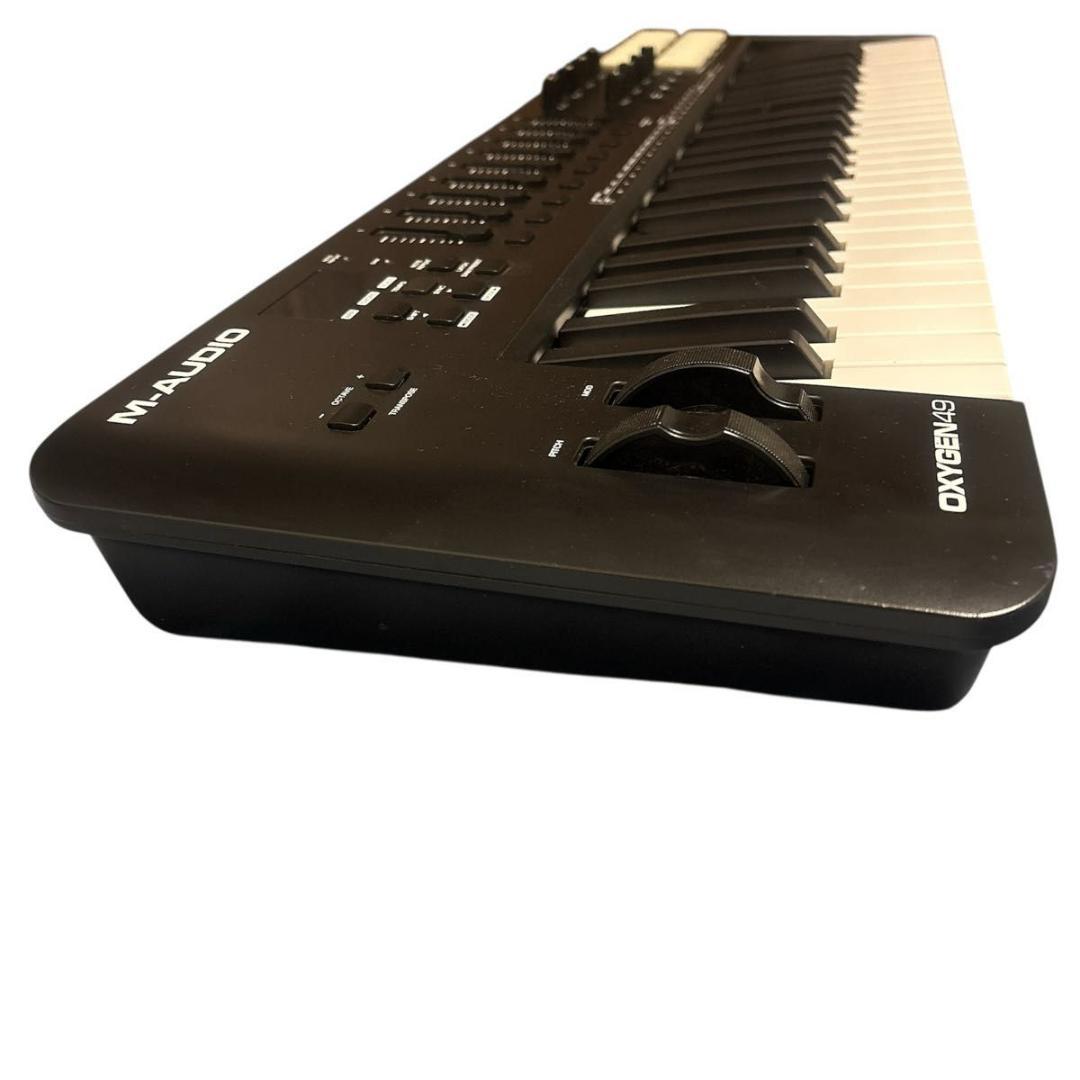 【美品】M-AUDIO OXYGEN49 MIDIキーボード　送料無料　匿名配送