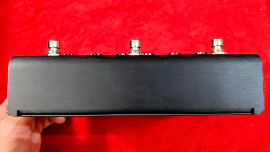 IK Multimdeia ToneX Pedal 登録解除済