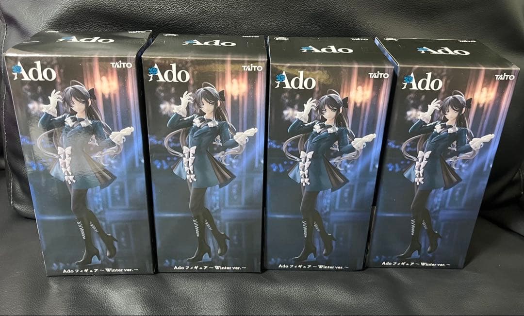 ラウンドワン限定 Ado フィギュア Winter ver ４点セット