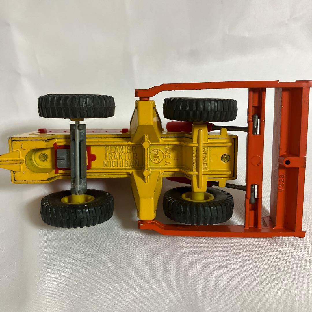 ミニカー PLANIER TRACTOR MICHIGAN SIKU