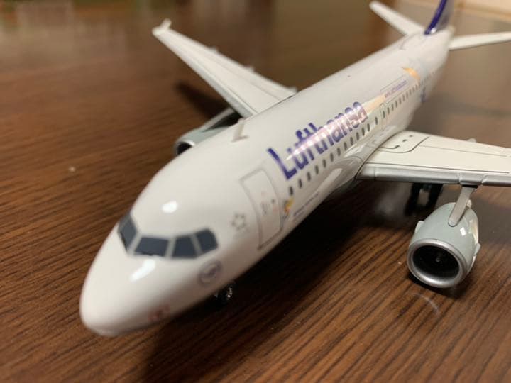 1/200 ルフトハンザ　A319-100 特別ペイント