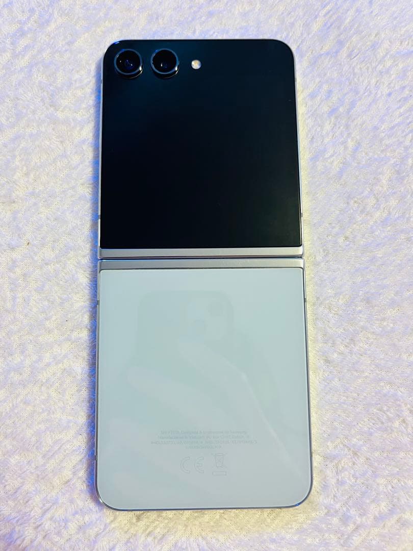 Galaxy Z Flip5 ギャラクシー512B Sim フリー　グローバル版