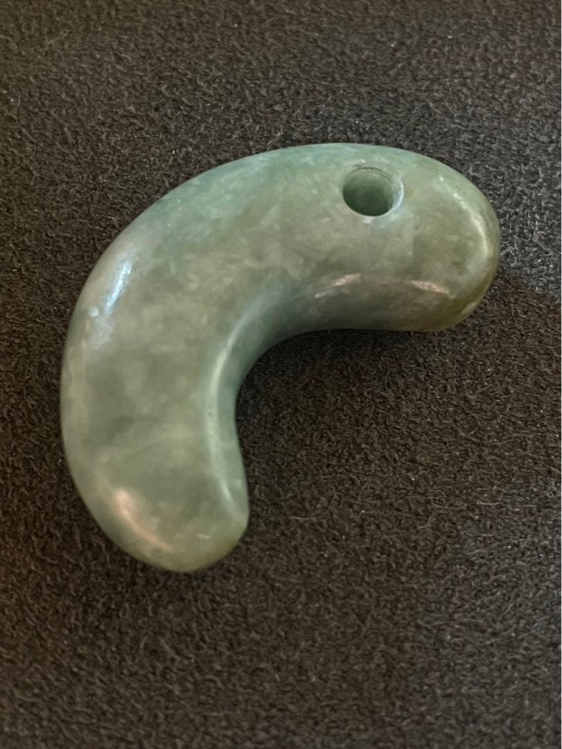 古墳時代の翡翠製勾玉