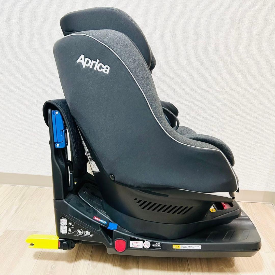 未使用級　Aprica CURURILA LITE ISOFIX 回転式 新生児
