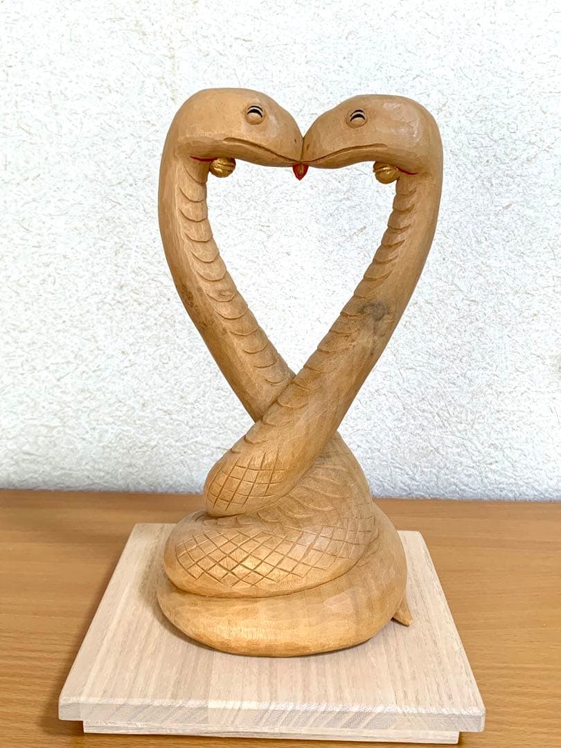 【新品未使用】　山中良行作　干支木刻「長〜く愛して」（楠）