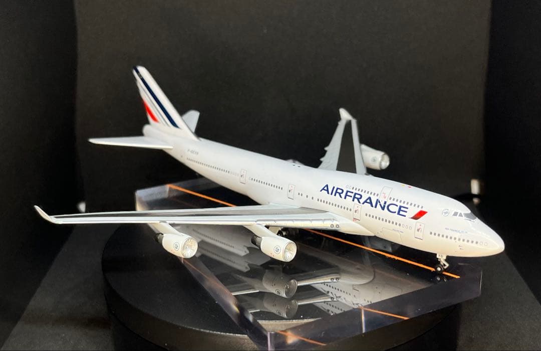 航空機・ヘリコプター APOLLO 1/400 AIR FRANCE 747-400
