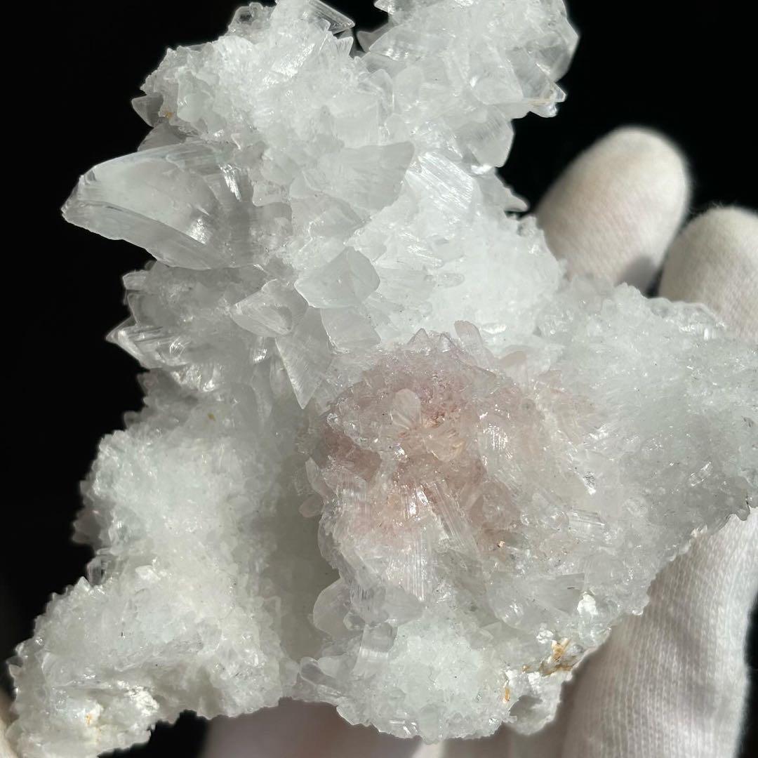 超レア！ ロードクロサイト共生・セレナイト　鉱物標本　原石　クラスター