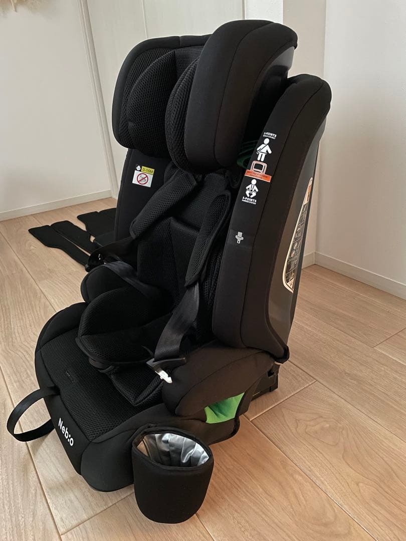 ネビオ　チャイルドシート　ISOFIX