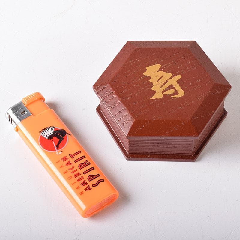 茶道具　哲公房　中村宗哲作　溜塗寿字六角香合　而妙斎花押有　共箱　C　7656