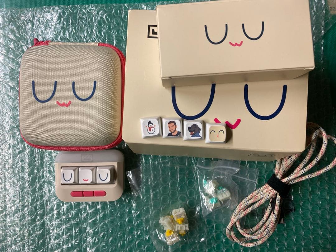 Wooting uwu RGB 替えのキースイッチ付き