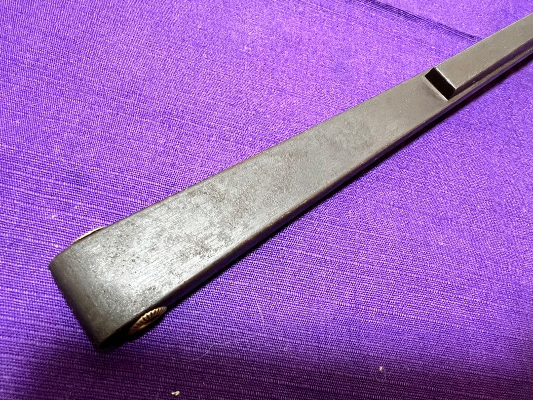 時代物　在銘　手慣らし鉄扇　シンプルで最高峰（日本刀短刀十手茶刀茶室刀寸鉄手の内